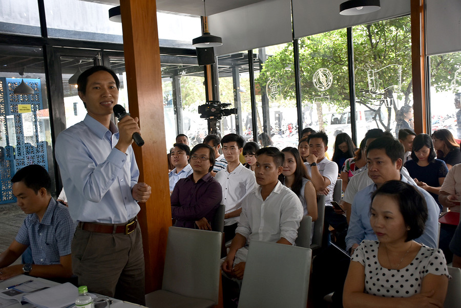 ông Chu Bá Long (Sở Khoa học và Công nghệ TPHCM) cho rằng hiện TPHCM có rất nhiều chương trình, chính sách hỗ trợ khởi nghiệp. Các nhóm, doanh nghiệp khởi nghiệp nên tìm hiểu thông tin kỹ lưỡng để được hỗ trợ ông Chu Bá Long (Sở Khoa học và Công nghệ TPHCM) cho rằng hiện TPHCM có rất nhiều chương trình, chính sách hỗ trợ khởi nghiệp. Các nhóm, doanh nghiệp khởi nghiệp nên tìm hiểu thông tin kỹ lưỡng để được hỗ trợ