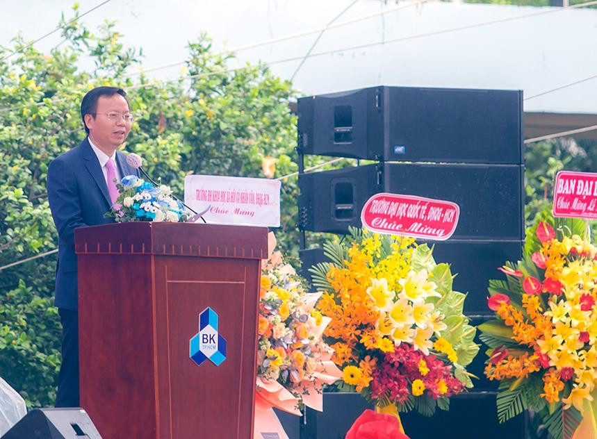 PGS.TS. Mai Thanh Phong - Hiệu trưởng nhà trường, phát biểu tại lễ khai giảng. PGS.TS. Mai Thanh Phong - Hiệu trưởng nhà trường, phát biểu tại lễ khai giảng.