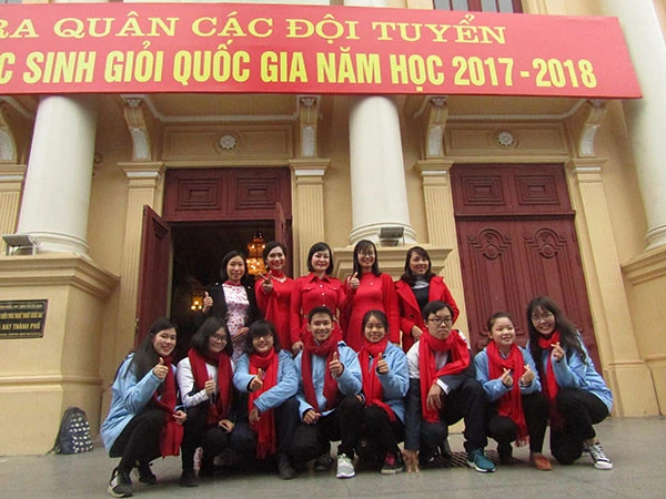 Học sinh Hải Phòng thể hiện quyết tâm trước kì thi