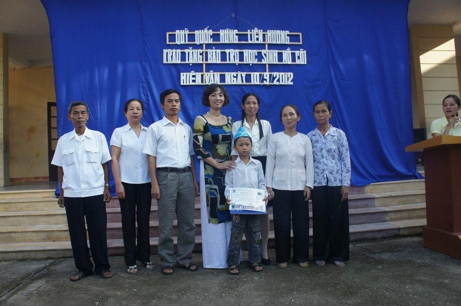 Năm 2012, em Trịnh Thế Chung, lớp 2, Trường Tiểu học Hiên Vân (huyện Tiên Du, Bắc Ninh) được Quỹ hỗ trợ cho tới 30/5/2023 (Ảnh TL). Năm 2012, em Trịnh Thế Chung, lớp 2, Trường Tiểu học Hiên Vân (huyện Tiên Du, Bắc Ninh) được Quỹ hỗ trợ cho tới 30/5/2023 (Ảnh TL).