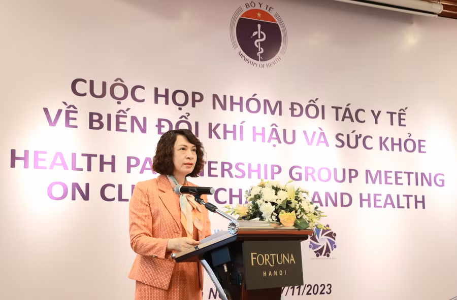 PGS.TS Nguyễn Thị Liên Hương - Thứ trưởng Bộ Y tế phát biểu.