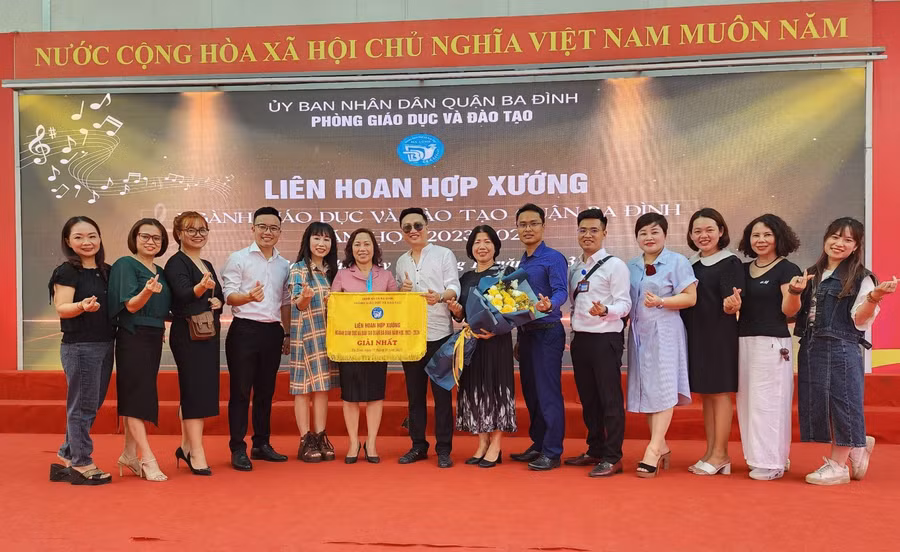 Đơn vị đạt giải Nhất liên hoan hợp xướng ngành Giáo dục Ba Đình.
