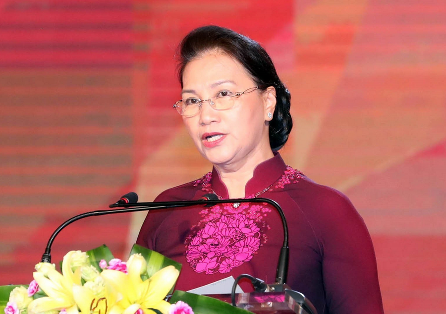 Chủ tịch Quốc hội Nguyễn Thị Kim Ngân phát biểu tại buổi lễ Chủ tịch Quốc hội Nguyễn Thị Kim Ngân phát biểu tại buổi lễ