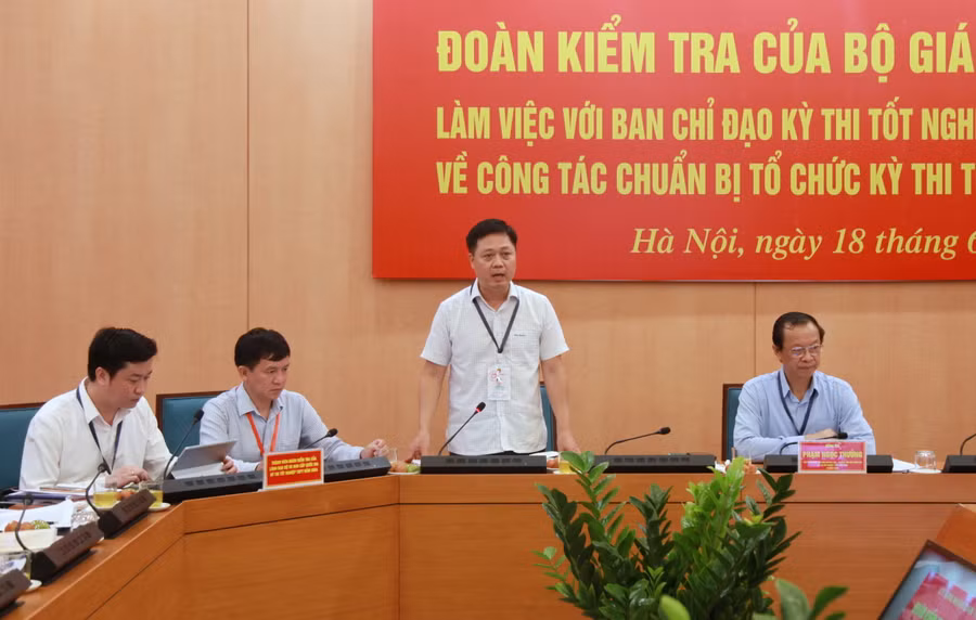 Đại diện Ban Tuyên giáo Trung ương phát biểu tại buổi làm việc.