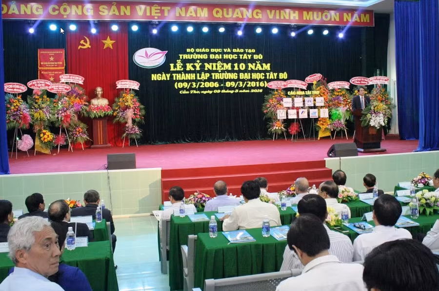 Quang cảnh buổi lễ