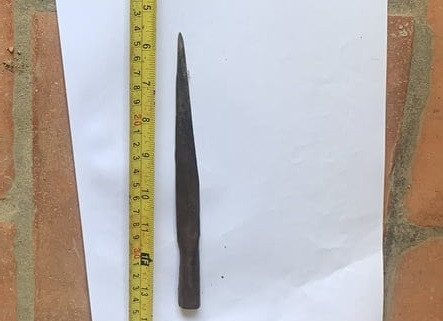 Con dao sử dụng để gây án...