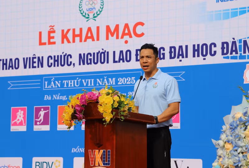 dai-hoi-the-thao-dai-hoc-da-nang-trong-tai.jpg