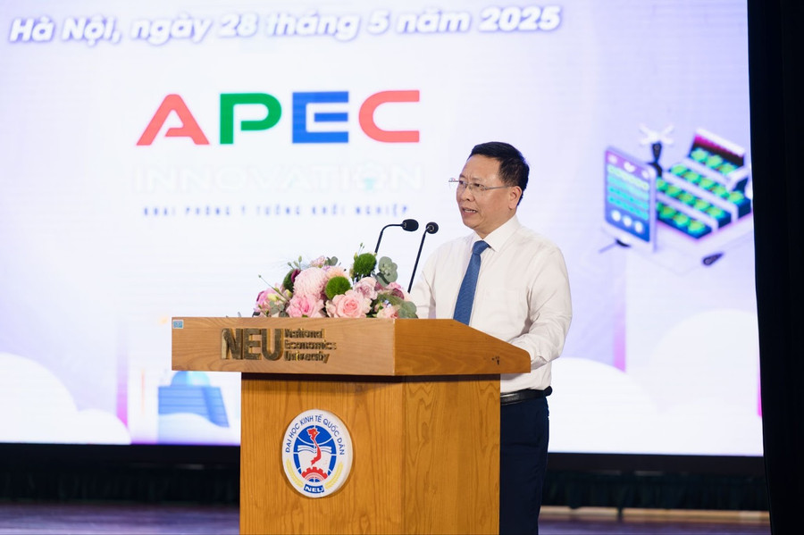 Phó Vụ trưởng Vụ Học sinh, sinh viên, Bộ GD&ĐT Trần Văn Đạt phát biểu tại buổi lễ. unnamed-5.jpg