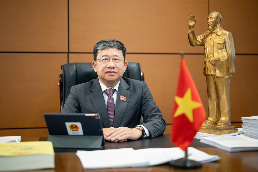 Đồng chí Vũ Hải Hà, Ủy viên Trung ương Đảng, Ủy viên Ủy ban Thường vụ Quốc hội, Phó Bí thư Đảng ủy Quốc hội.