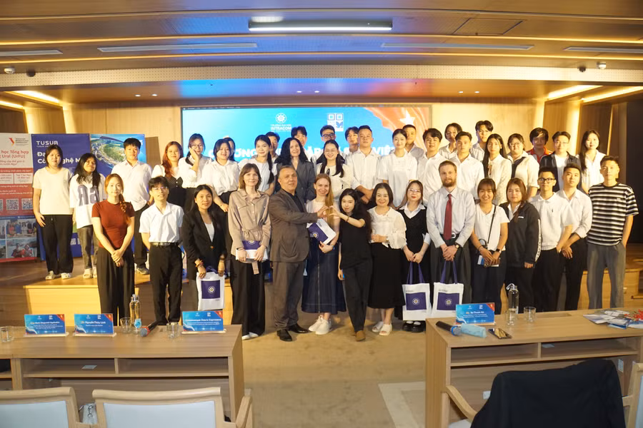 Tăng cường hợp tác trao đổi sinh viên Việt Nam và Liên Bang Nga