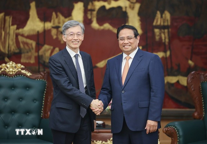 Chiều 18/9/2025, tại Hà Nội, Thủ tướng Phạm Minh Chính tiếp ông Kenji Okamura, Phó Tổng Giám đốc Quỹ Tiền tệ Quốc tế (IMF) đang thăm và làm việc tại Việt Nam. (Ảnh: Dương Giang/TTXVN) Chiều 18/9/2025, tại Hà Nội, Thủ tướng Phạm Minh Chính tiếp ông Kenji Okamura, Phó Tổng Giám đốc Quỹ Tiền tệ Quốc tế (IMF) đang thăm và làm việc tại Việt Nam. (Ảnh: Dương Giang/TTXVN)