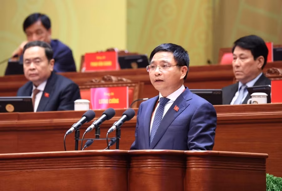 Bộ trưởng Tài chính Nguyễn Văn Thắng báo cáo tham luận tại Đại hội Đảng XIV, ngày 21/1. Ảnh: TTXVN