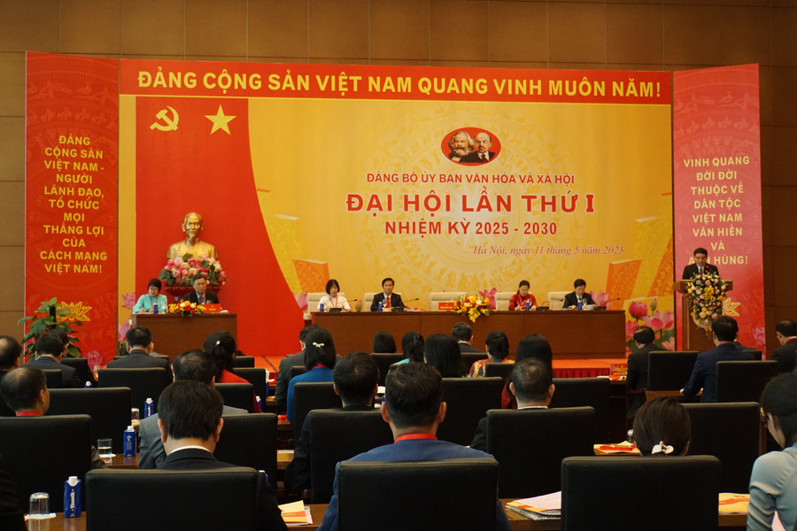 Quang cảnh Đại hội lần thứ I Đảng bộ Ủy ban VH&XH. dsc08842.jpg