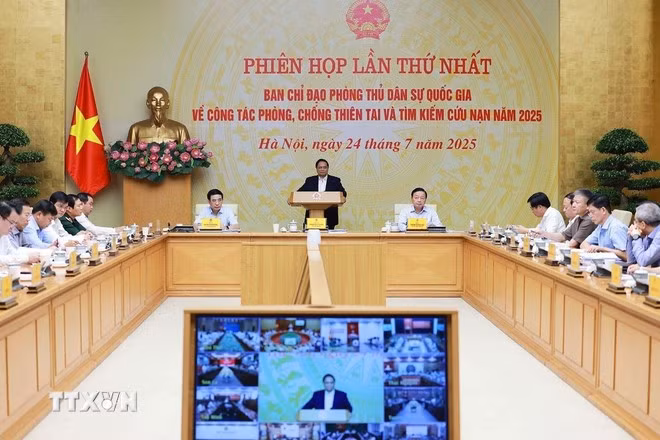 Thủ tướng Phạm Minh Chính kết luận Phiên họp lần thứ nhất của Ban Chỉ đạo Phòng thủ dân sự quốc gia. (Ảnh: Dương Giang/TTXVN).