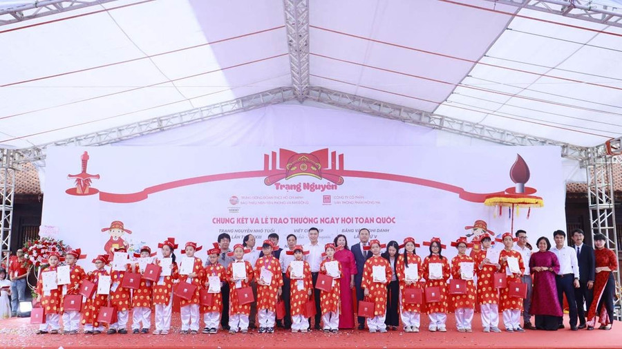 Chung kết cuộc thi Trạng Nguyên nhỏ tuổi lần thứ 23 được tổ chức tại Văn Miếu. unnamed.jpg