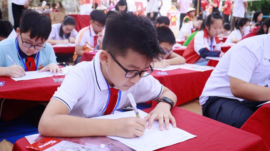 Chung kết cuộc thi Trạng Nguyên nhỏ tuổi lần thứ 23 được tổ chức tại Văn Miếu. unnamed-1.jpg