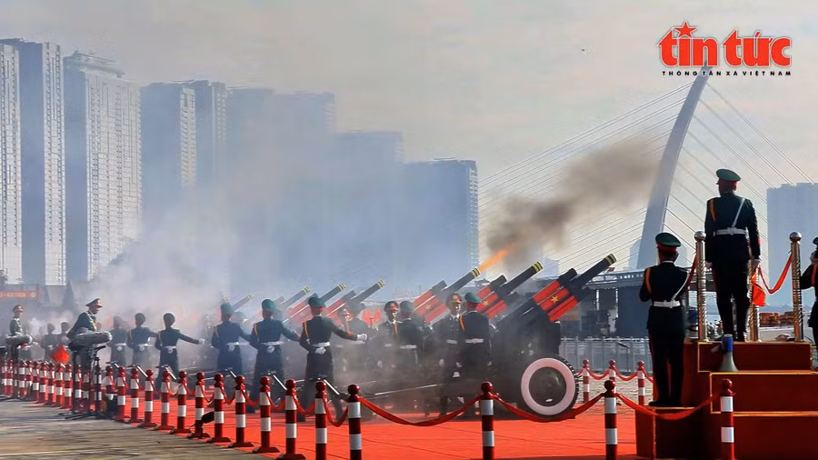 Để có thể thực hiện màn bắn đại bác ấn tượng này, suốt hơn 2 tuần qua, các lực lượng pháo binh đã luyện tập không ngừng.