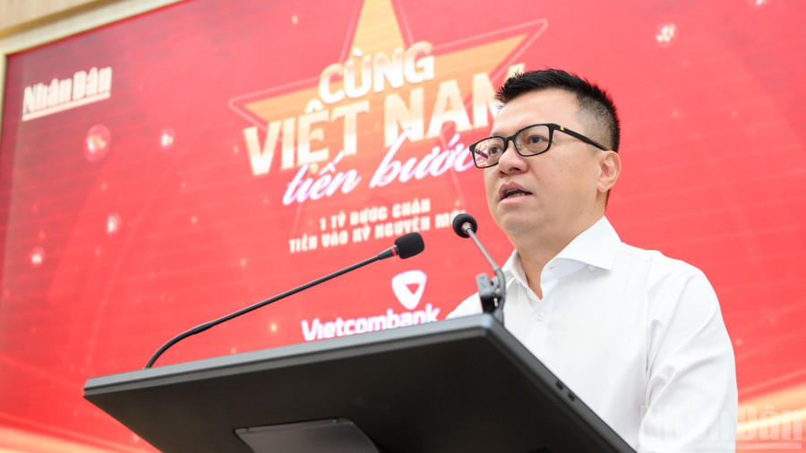 Tổng Biên tập Lê Quốc Minh phát biểu tại buổi họp báo. (Ảnh: THẾ ĐẠI). Tổng Biên tập Lê Quốc Minh phát biểu tại buổi họp báo. (Ảnh: THẾ ĐẠI).