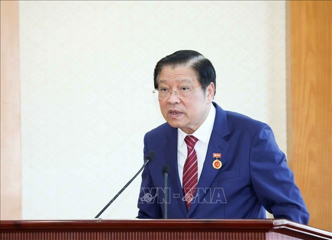 Đồng chí Phan Đình Trạc, Ủy viên Bộ Chính trị, Bí thư Trung ương Đảng, Trưởng Ban Nội chính Trung ương phát biểu tại Lễ trao Huy hiệu Đảng. Ảnh: Phương Hoa/TTXVN. Đồng chí Phan Đình Trạc, Ủy viên Bộ Chính trị, Bí thư Trung ương Đảng, Trưởng Ban Nội chính Trung ương phát biểu tại Lễ trao Huy hiệu Đảng. Ảnh: Phương Hoa/TTXVN.