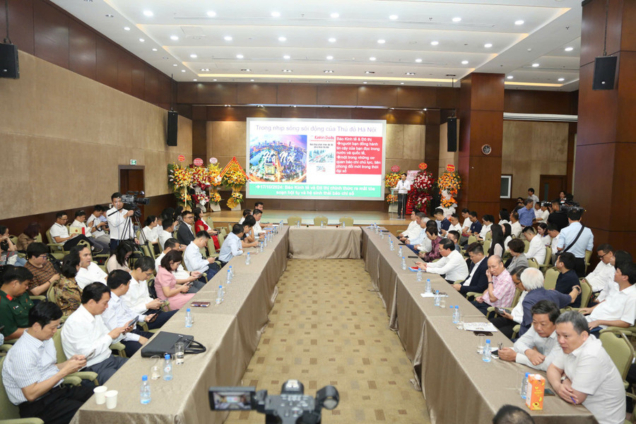 Quang cảnh hội thảo. Ảnh: Báo Kinh tế & Đô thị. 3424f8efd78062de3b91.jpg