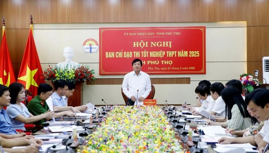 Ông Nguyễn Mạnh Sơn - Phó Chủ tịch UBND tỉnh Phú Thọ phát biểu tại hội nghị.