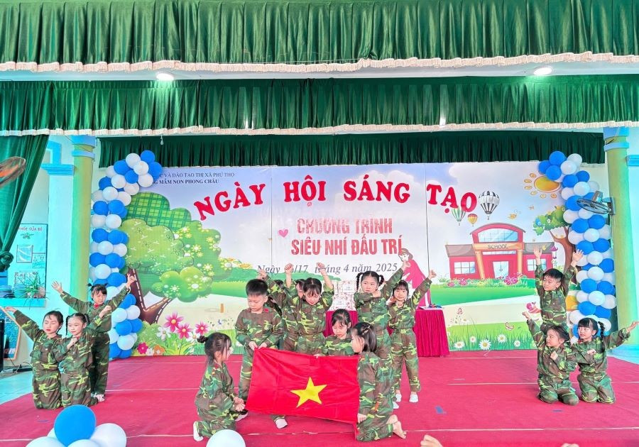Ngày hội sáng tạo của các bé Trường Mầm non Phong Châu (TX Phú Thọ) hưởng ứng kỷ niệm 50 năm Ngày Giải phóng miền Nam, thống nhất đất nước (30/4/1975 - 30/4/2025). mn-phong-chau-2.jpg