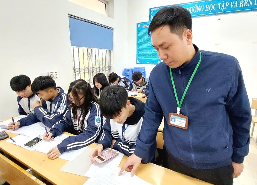 Thầy và trò Trường THPT Hạ Hòa (huyện Hạ Hòa, tỉnh Phú Thọ) tích cực ôn thi tốt nghiệp THPT năm 2025.