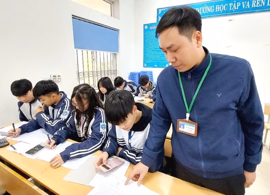 Thầy và trò Trường THPT Hạ Hòa (huyện Hạ Hòa, tỉnh Phú Thọ) tích cực ôn thi tốt nghiệp THPT năm 2025.