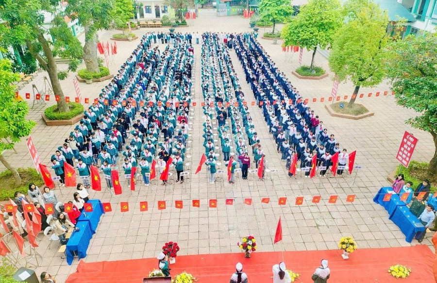 Trường THCS Vĩnh Lại (xã Bản Nguyên) xanh, sạch, đẹp.