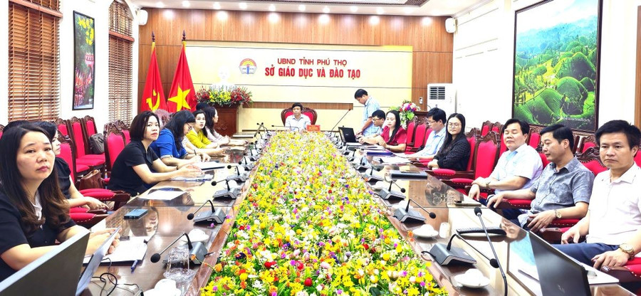Quang cảnh hội nghị tại điểm cầu Sở GD&ĐT tỉnh Phú Thọ.