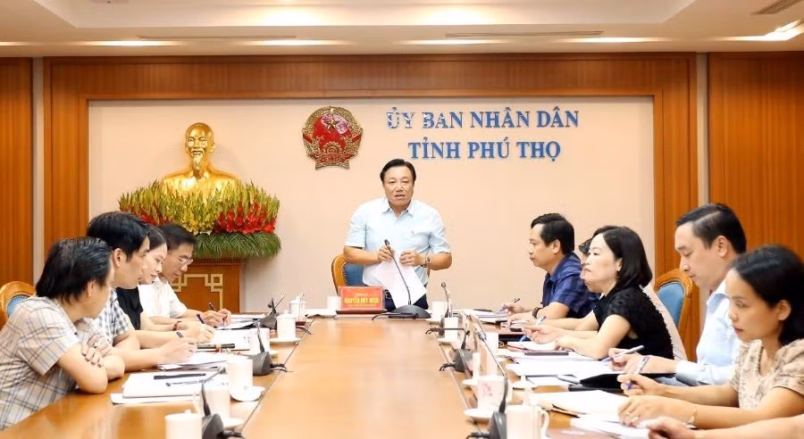 Ông Nguyễn Huy Ngọc, Phó Chủ tịch UBND tỉnh Phú Thọ phát biểu tại hội nghị.