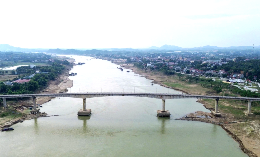 Cầu Sông Lô, địa bàn xã Đoan Hùng, tỉnh Phú Thọ.