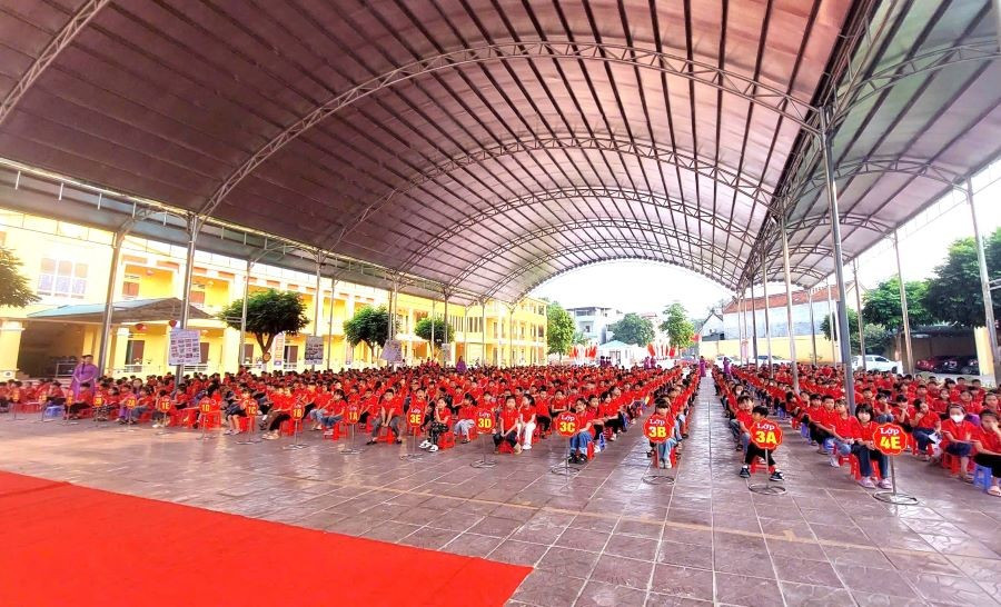 Cơ sở vật chất, cảnh quan sư phạm trường Tiểu học Phú Lộc khang trang, Xanh - Sạch - Đẹp. 2.jpg