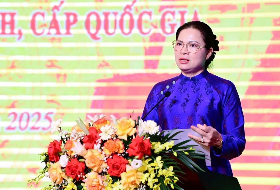 Bà Hà Thị Nga, Bí thư Tỉnh ủy Tuyên Quang phát biểu tại Lễ tuyên dương. ed1c16d411a225bd937da55bf91ee73e.jpg