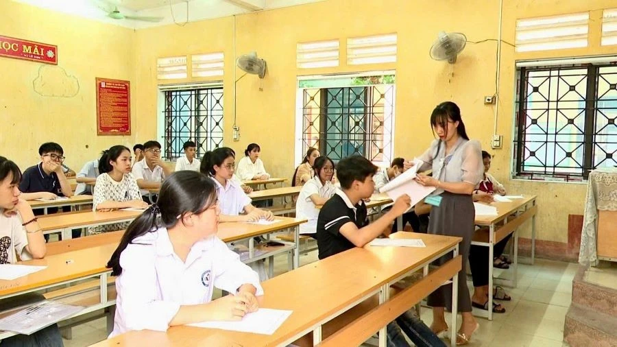 Ngày thi đầu tiên Kỳ thi tuyển sinh vào lớp 10 THPT năm học 2025 - 2026 ở Phú Thọ diễn ra an toàn.
