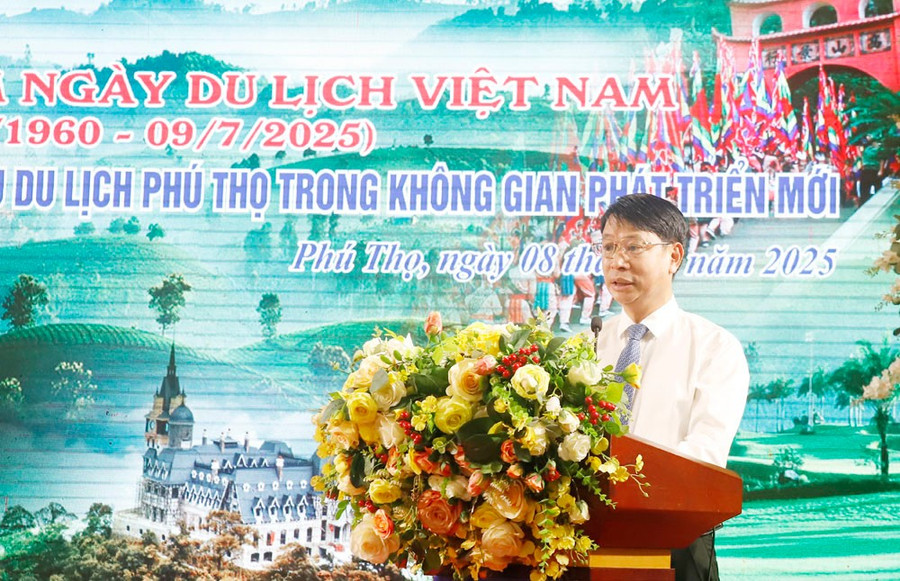 Ông Nguyễn Khắc Hiếu, Phó Chủ tịch UBND tỉnh Phú Thọ phát biểu tại chương trình. image009.jpg