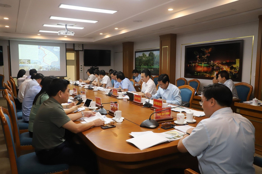 Sở Xây dựng tỉnh Phú Thọ báo cáo UBND tỉnh phương án Quy hoạch phân khu phát triển đô thị khu vực hai bên bờ sông Lô và kế hoạch lập, điều chỉnh quy hoạch phân khu theo Quy hoạch chung TP Việt Trì cũ. 1.jpg