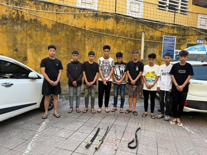 Nhóm đối tượng thanh, thiếu niên có dấu hiệu gây rối an ninh trật tự (ảnh Công an Phường Vĩnh Phúc).