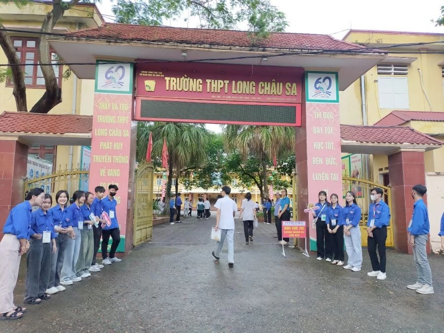 Trường THPT Long Châu Sa (huyện Lâm Thao) sẵn sàng cho kỳ thi tuyển sinh vào lớp 10 năm học 2025 - 2026 (ảnh minh họa).