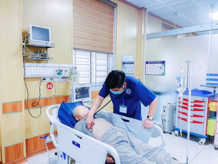 Phòng điều trị bệnh tại TTYT huyện Lâm Thao khang trang, sạch đẹp. 500557236-1269273201865890-5989364574596369653-n.jpg