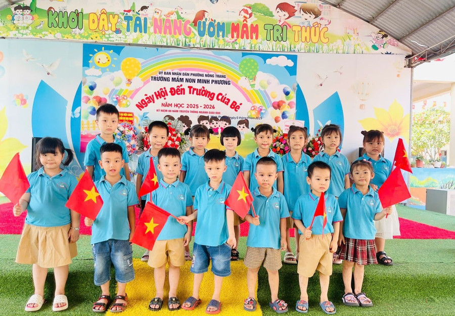 Các bé vui tươi tạo dáng tại Ngày hội đến trường năm học 2025 - 2026. 37120f73-4403-4e32-b130-b446d06a10e0.jpg
