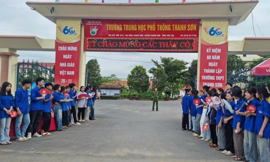 Ngày 3/6, hơn 22 nghìn thí sinh tỉnh Phú Thọ đã hoàn thành bài thi Toán và khép lại ngày thi đầu tiên của kỳ thi tuyển sinh vào lớp 10 THPT năm học 2025 - 2026. 503833855-1269687618490897-4026819878637433804-n.jpg