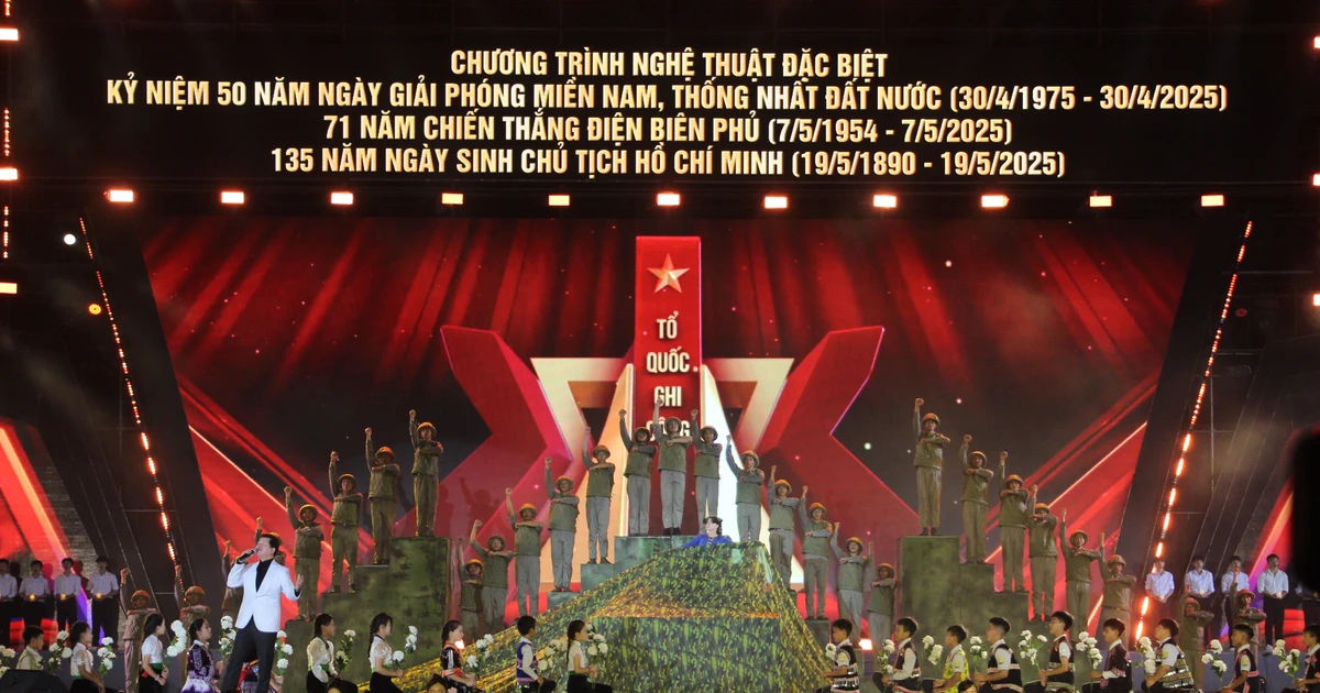 Điện Biên tái hiện mốc son chói lọi trong lịch sử dân tộc