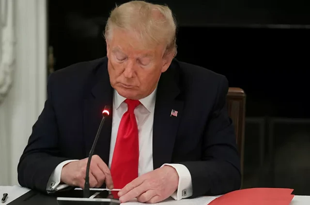Ông Trump ra mắt nền tảng truyền thông riêng “Từ bàn làm việc của ...
