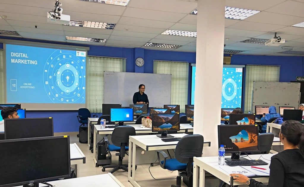 Du học Malaysia ngày càng hấp dẫn sinh viên quốc tế nhất Đông Nam Á do chi phí rẻ