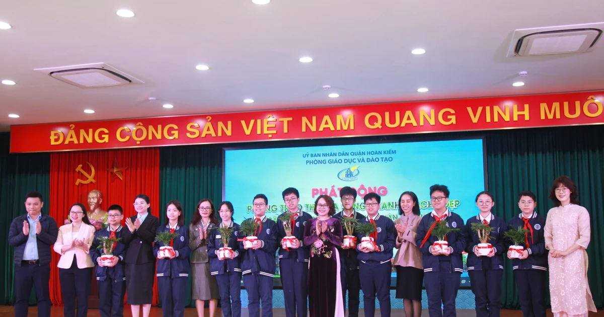 Ngành GD Hà Nội đẩy mạnh phong trào thi đua Sáng – Xanh – Sạch – Đẹp