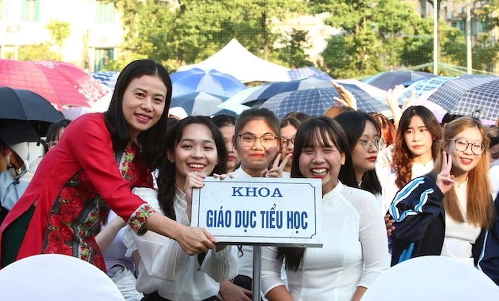 Không bất thường khi điểm chuẩn ngành Sư phạm thuộc diện cao nhất