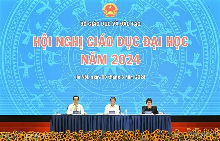 Nóng trong tuần: Hội nghị giáo dục ĐH 2024; 50 năm Việt Nam tham gia Olympic Toán