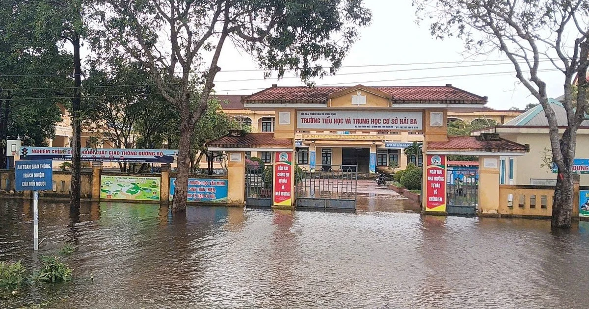 Hơn 28 nghìn học sinh ở Quảng Trị tạm nghỉ học do lũ