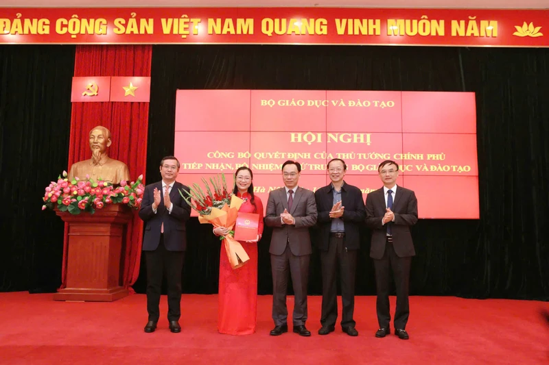 Bộ GD&ĐT điều chỉnh, bổ sung phân công nhiệm vụ của Quyền Bộ trưởng, Thứ trưởng